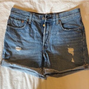 Levi’s High Waist 501 Denim Mid Thigh Short (30)
